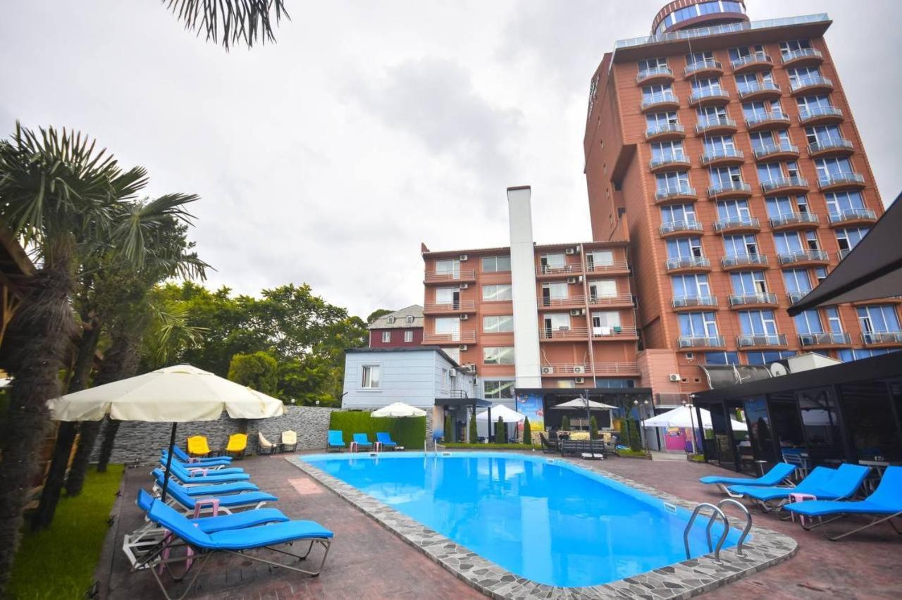 Hotel Genatsvale Batumi Ngoại thất bức ảnh