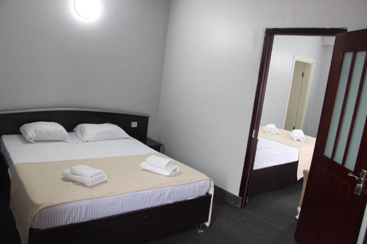 Hotel Genatsvale Batumi Ngoại thất bức ảnh