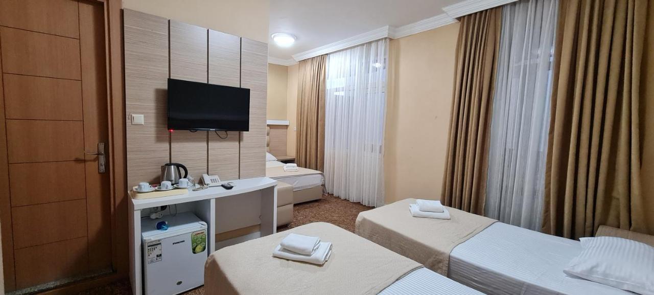 Hotel Genatsvale Batumi Phòng bức ảnh