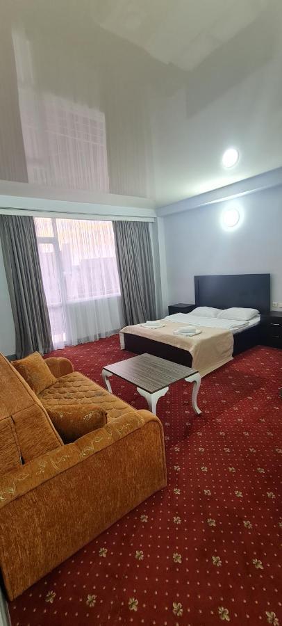 Hotel Genatsvale Batumi Ngoại thất bức ảnh