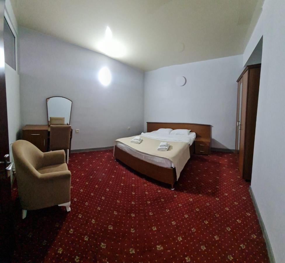 Hotel Genatsvale Batumi Ngoại thất bức ảnh