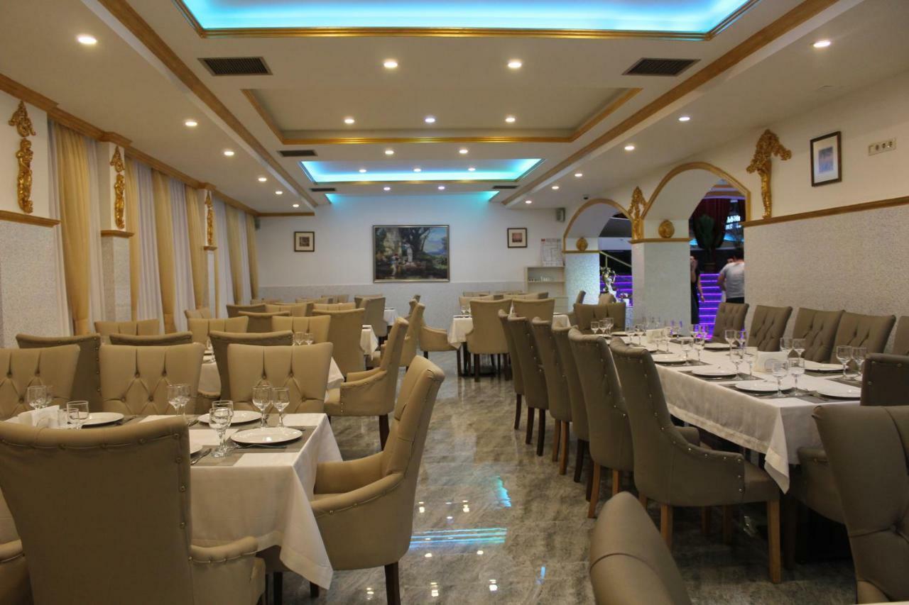 Hotel Genatsvale Batumi Ngoại thất bức ảnh